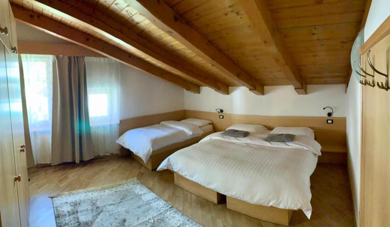 Bed & Breakfast Garni Tobia Campitello di Fassa Eksteriør bilde